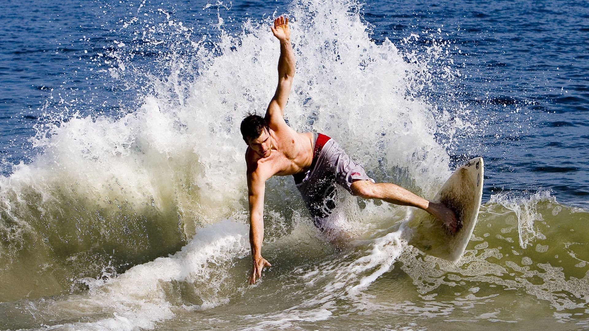 开云入口-西甲天王表演：一人带队冲击胜利，西甲loading